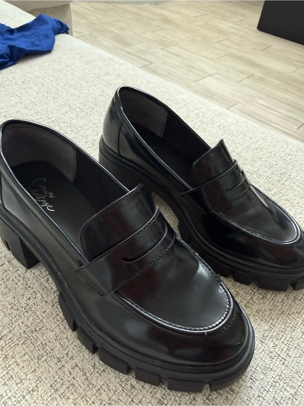Crown Vintage Black Chunky Penny Loafers